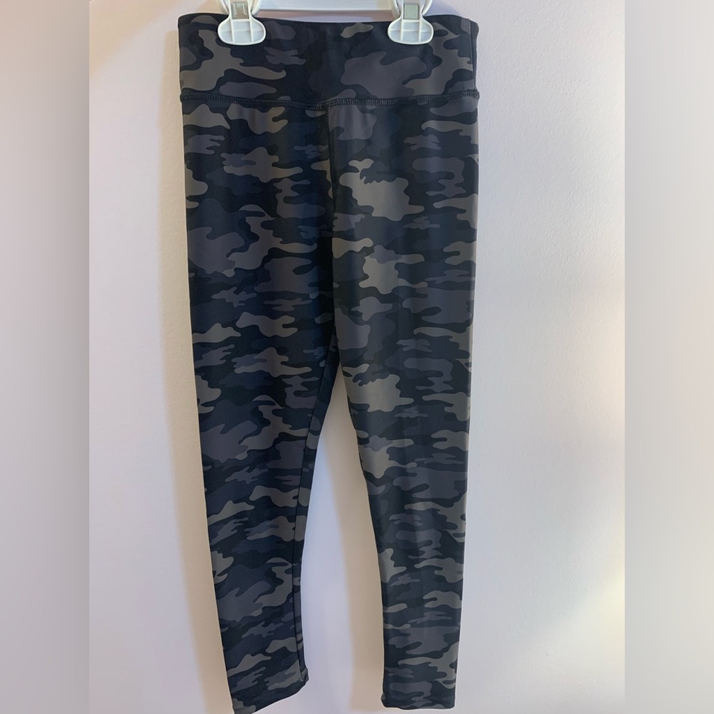 Runway Stitch Fix Camo Girls Athletic Leggings